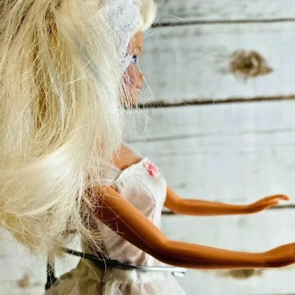MATTEL BARBIE Doll Long Blonde Hair 12